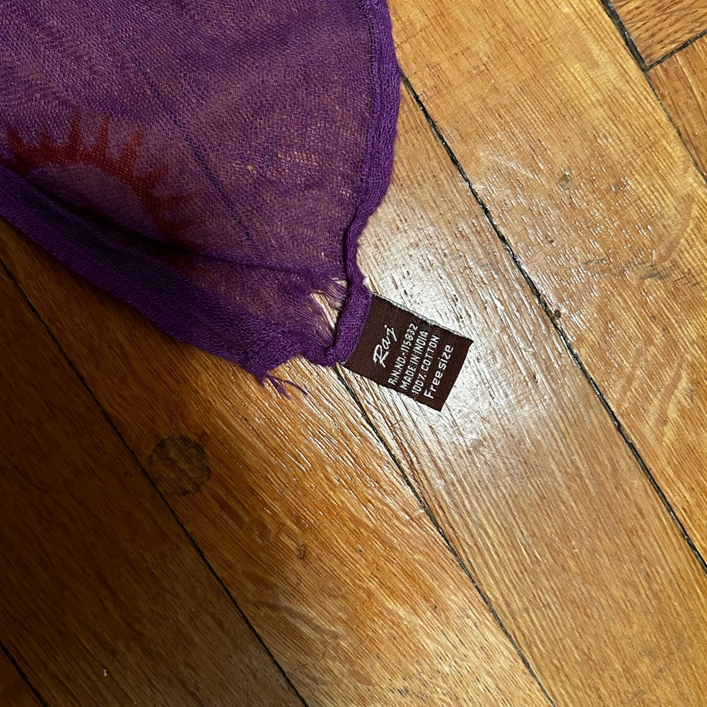 Faith ‘Om’ Scarf 🕉️ - Picture 11 of 11